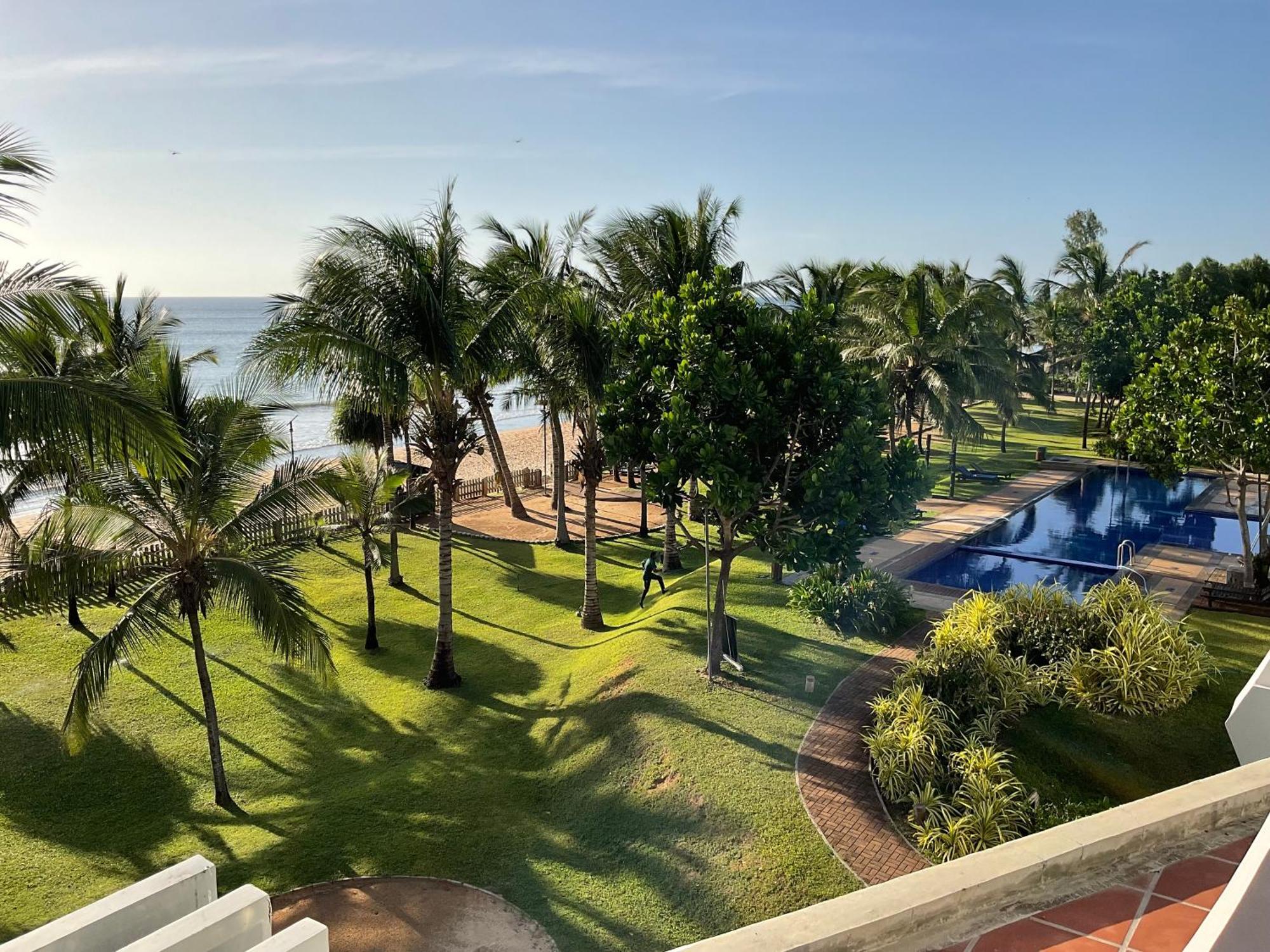 Beach Bliss Trincomalee Luaran gambar
